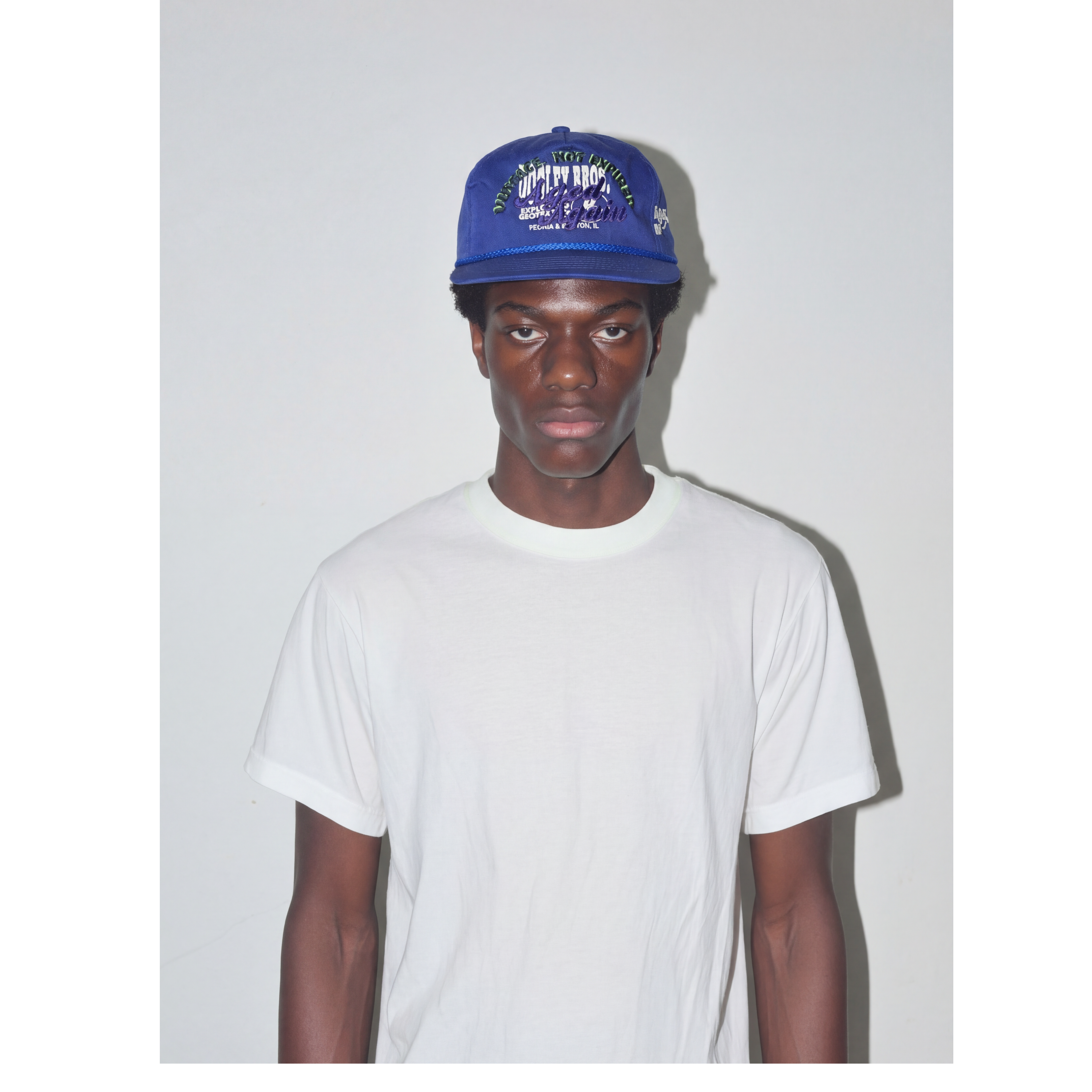 MIT ANWÜRDE ALTERN - VINTAGE-HUT